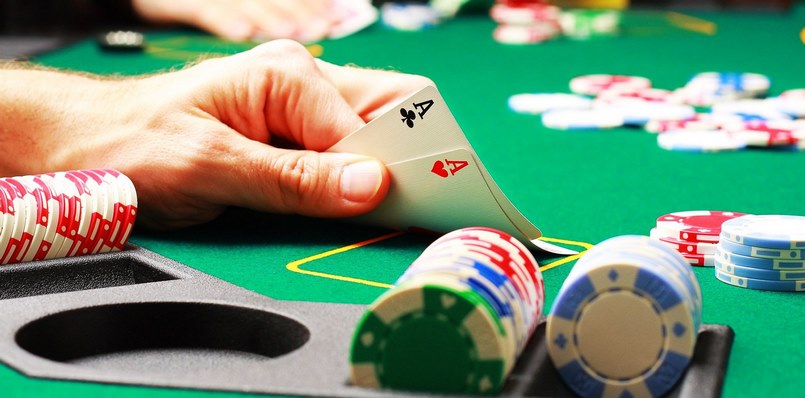 Những tay bài quan trọng trong Poker
